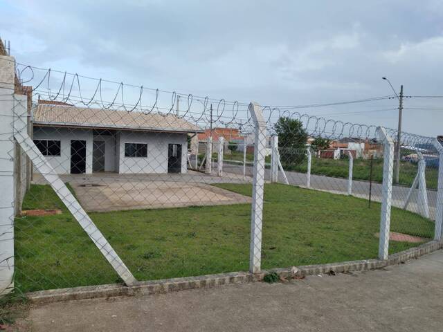 #48 - Casa para Venda em São João da Boa Vista - SP