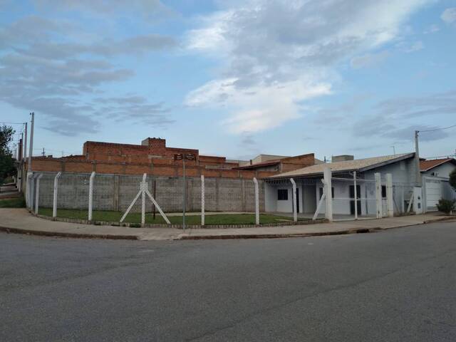 #48 - Casa para Venda em São João da Boa Vista - SP