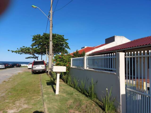 #60 - Casa para Venda em Itapoá - SC