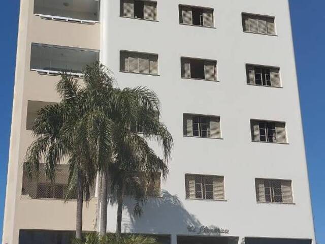 #69 - Apartamento para Venda em São João da Boa Vista - SP