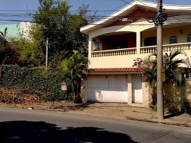 #87 - Casa para Venda em São João da Boa Vista - SP